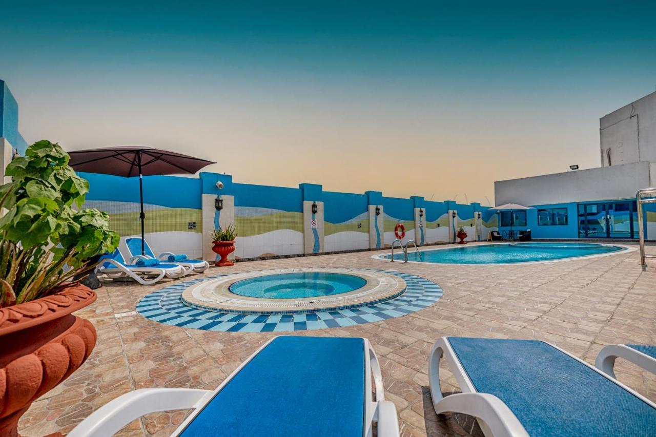 The Park Hotel Formerly Dubai Bagian luar foto