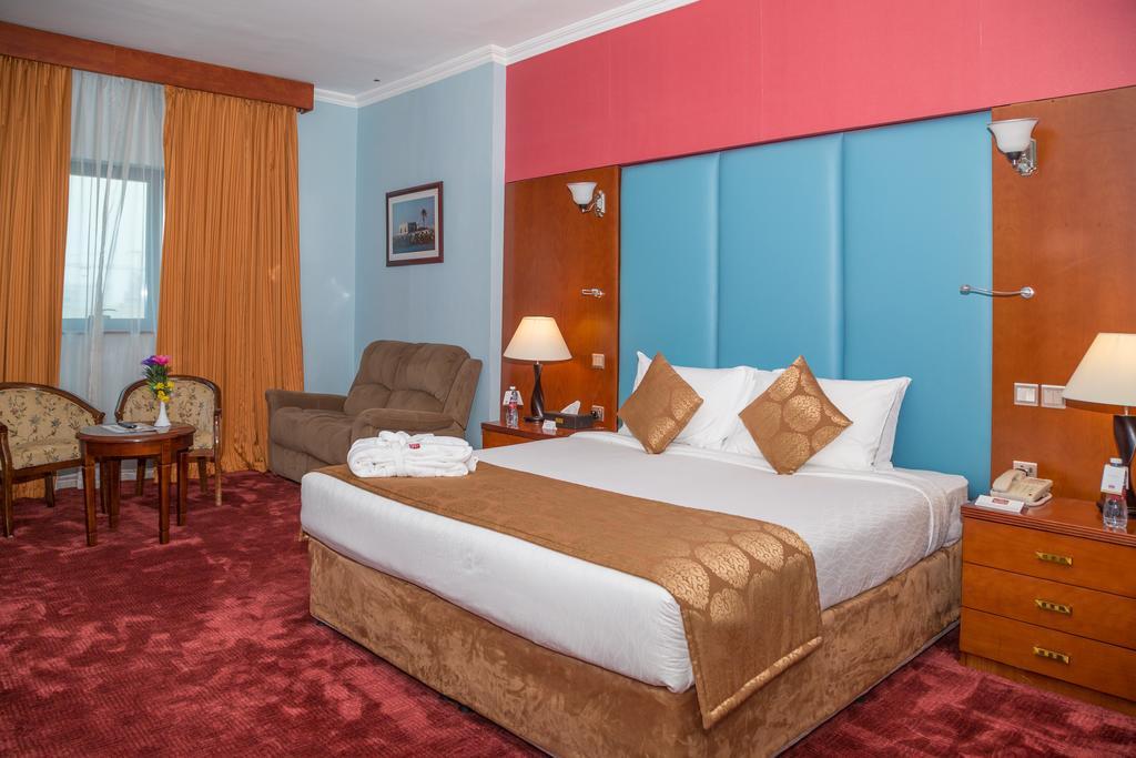 The Park Hotel Formerly Dubai Bagian luar foto