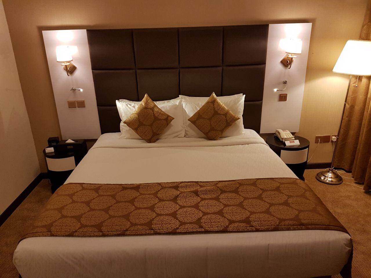 The Park Hotel Formerly Dubai Bagian luar foto